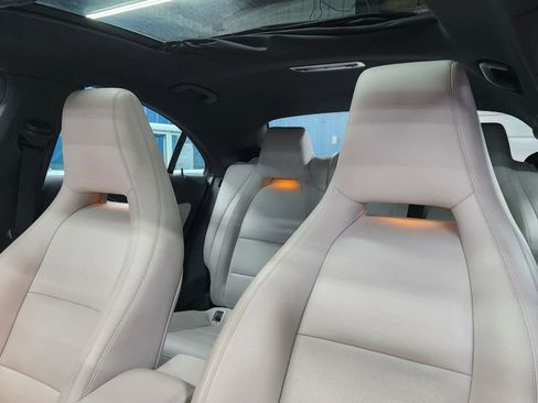 Used 2014 Mercedes-Benz CLA 250 4MATIC image 10