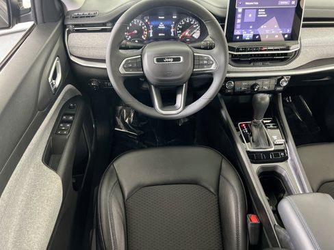 Used 2022 Jeep Compass Latitude AWD/4WD image 20