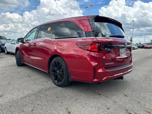 Certified 2025 Honda Odyssey Sport-L image 9