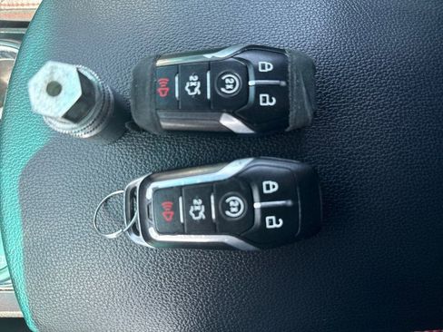 Used 2017 Ford Explorer Sport image 39