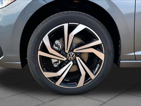 New 2026 Volkswagen Jetta SEL FWD image 10