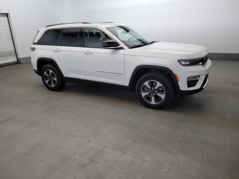 Used 2023 Jeep Grand Cherokee 4WD 4xe image 11