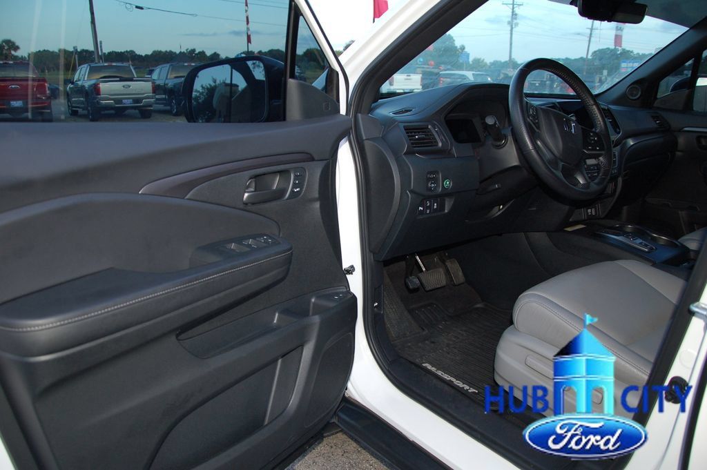 Used 2023 Honda Passport EX-L image 11