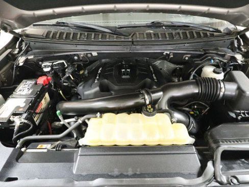 Used 2019 Lincoln Navigator L Reserve AWD/4WD image 30