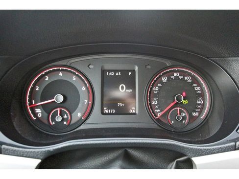 Used 2022 Volkswagen Passat 2.0T SE image 16