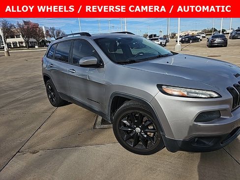 Used 2014 Jeep Cherokee Altitude image 1