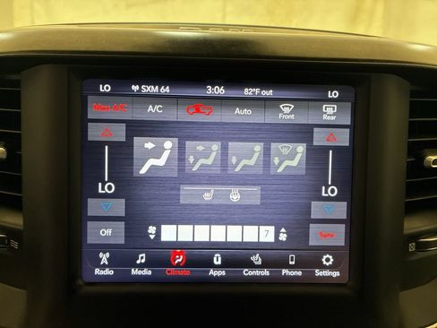 Used 2020 RAM 1500 Big Horn AWD/4WD image 14