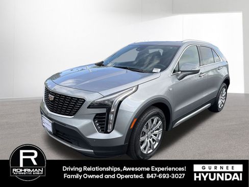 Used 2023 Cadillac XT4 Premium Luxury w/ Cold Weather Package AWD/4WD image 5