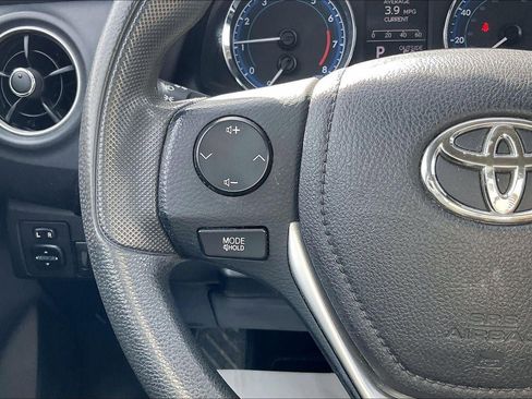 Used 2017 Toyota Corolla LE w/ LE Premium Package image 18