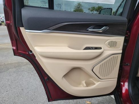 New 2026 Jeep Grand Cherokee Limited RWD image 10