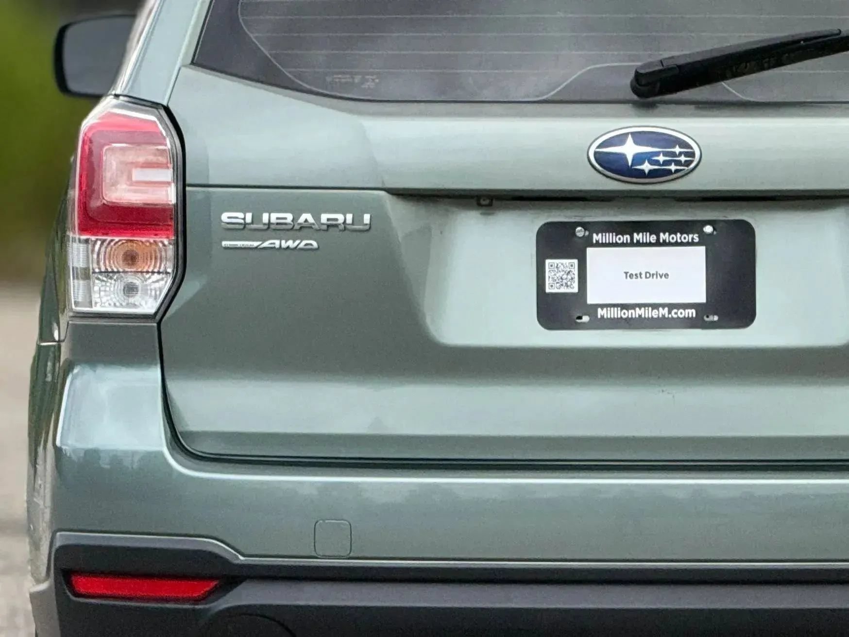 Used 2017 Subaru Forester 2.5i AWD/4WD image 13