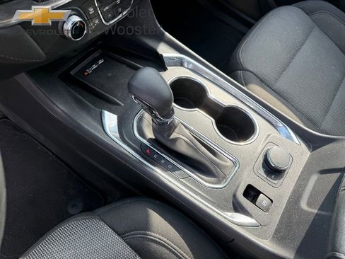 Used 2023 Chevrolet Traverse LT FWD image 15