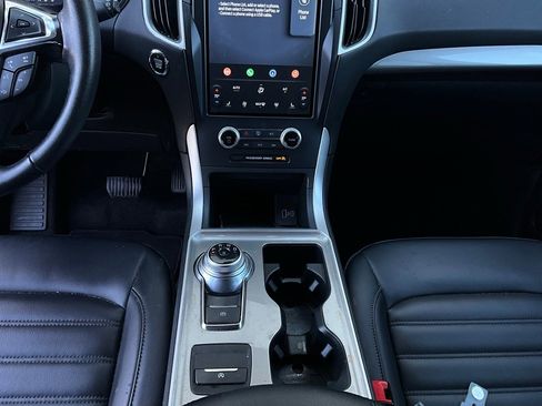 Used 2024 Ford Edge SEL image 16