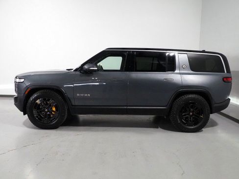 Used 2024 Rivian R1S AWD Adventure image 10