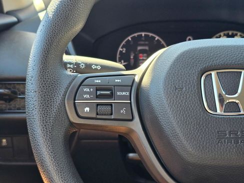Certified 2023 Honda HR-V LX image 19