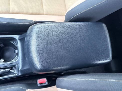 Used 2018 Toyota RAV4 XLE FWD image 23