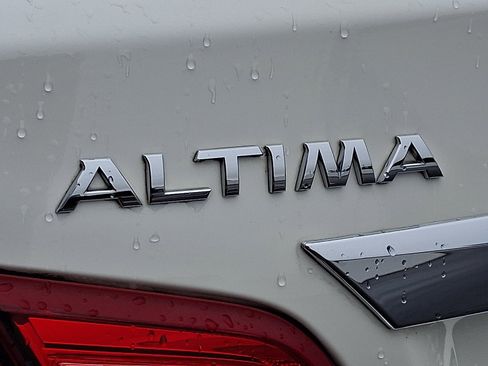 Used 2017 Nissan Altima 2.5 SV FWD image 30
