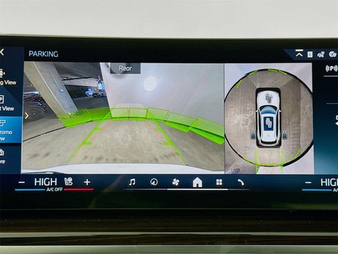 New 2026 BMW X5 xDrive50e w/ M Sport Package image 14