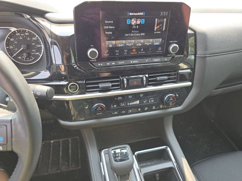 Certified 2024 Nissan Pathfinder SV AWD/4WD image 32