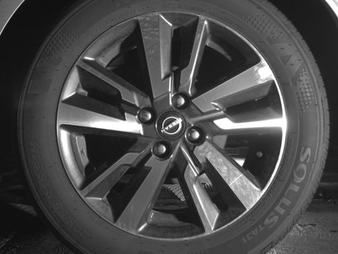 Used 2025 Nissan Versa SV FWD image 14