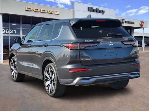Used 2025 Mitsubishi Outlander AWD image 7
