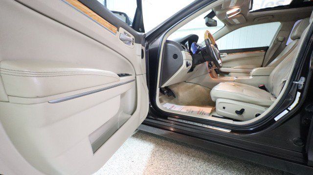 Used 2013 Chrysler 300 C AWD/4WD image 9