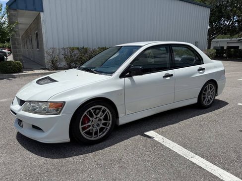 Used 2004 Mitsubishi Lancer Evolution RS AWD/4WD image 3
