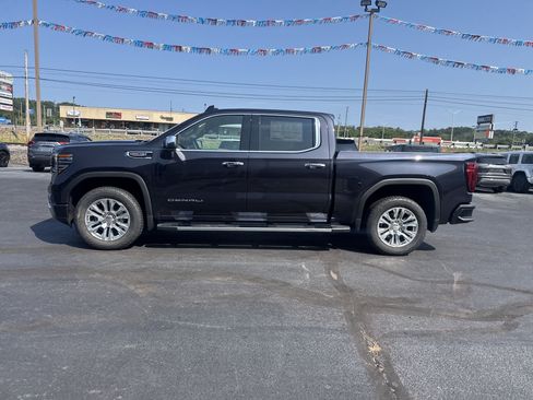 New 2025 GMC Sierra 1500 Denali image 7