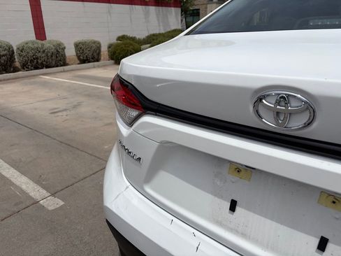 Used 2026 Toyota Corolla LE FWD image 4