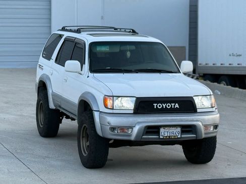 Used 1999 Toyota 4Runner Limited w/ Upgrade Value Pkg 5 AWD/4WD image 7