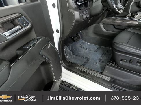 Certified 2024 Chevrolet Silverado 2500 LTZ w/ LTZ Convenience Package image 9