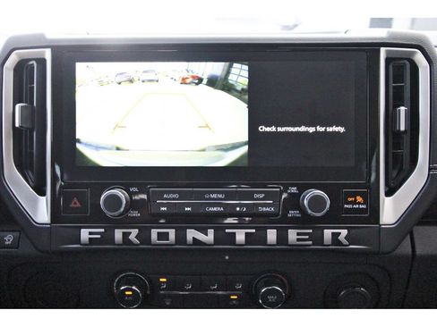Used 2025 Nissan Frontier SV RWD image 24
