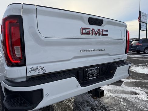 Used 2022 GMC Sierra 2500 Denali w/ Denali Ultimate Package image 17