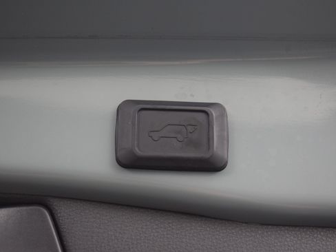 Used 2023 Toyota RAV4 XLE Premium AWD/4WD image 12