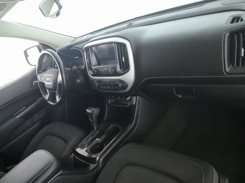 Used 2018 GMC Canyon SLE image 26