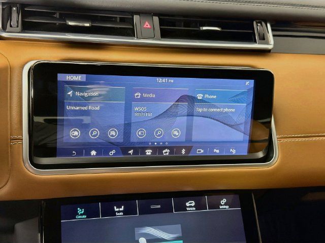 Used 2019 Land Rover Range Rover Velar R-Dynamic SE AWD/4WD image 18