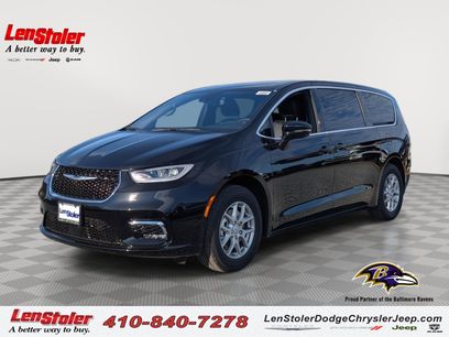 New 2026 Chrysler Pacifica Select