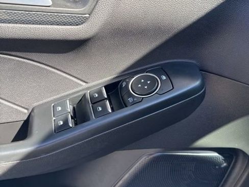 Used 2024 Ford Escape ST-Line image 13