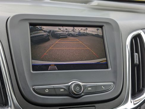 Used 2021 Chevrolet Equinox LT FWD image 22