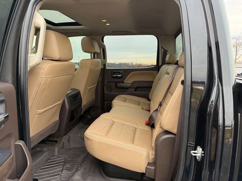 Used 2018 GMC Sierra 2500 Denali w/ Duramax Plus Package image 11