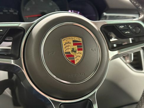 Used 2016 Porsche Macan S image 23