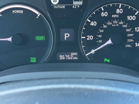 Used 2013 Lexus RX 450h AWD image 25