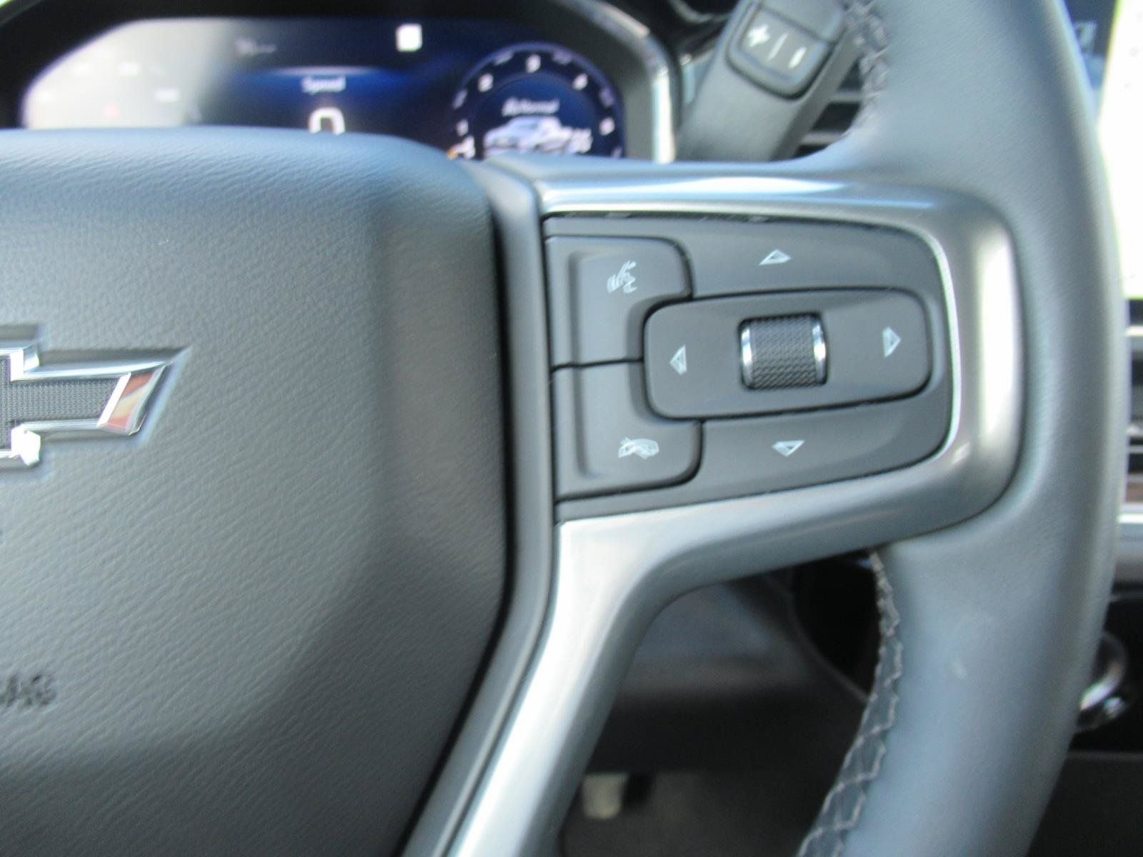 Used 2023 Chevrolet Silverado 1500 RST AWD/4WD image 29