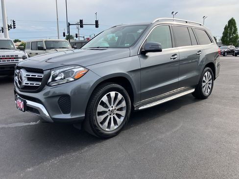 Used 2017 Mercedes-Benz GLS 450 4MATIC image 2