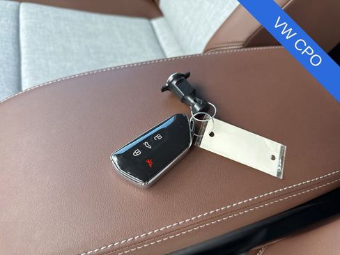 Used 2023 Volkswagen ID.4 Pro image 30