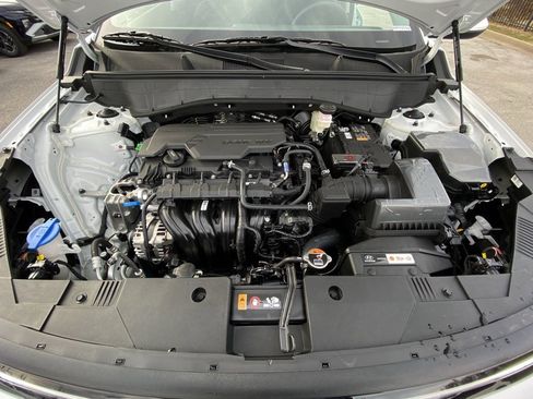 New 2026 Hyundai Kona SE image 31