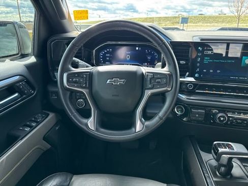 Used 2023 Chevrolet Silverado 1500 ZR2 w/ Technology Package image 13