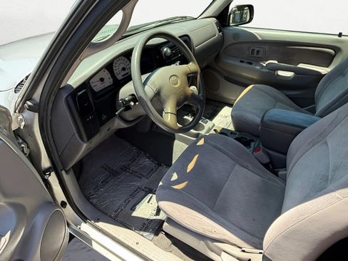 Used 2004 Toyota Tacoma 2WD Xtracab w/ Convenience Pkg image 14