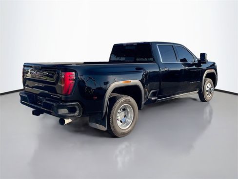 Used 2024 GMC Sierra 3500 Denali w/ Denali Reserve Package image 7