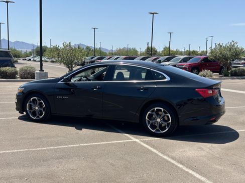 Certified 2024 Chevrolet Malibu LT FWD image 3